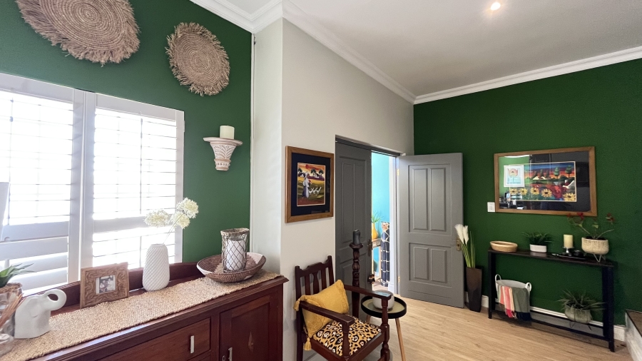 4 Bedroom Property for Sale in Simons Kloof Western Cape